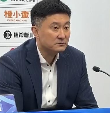 广东男篮主教练杜锋：希望我们内线球员要再努力一点，广东男篮惨败上海赛后，广东男篮