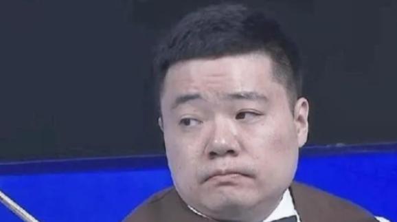“身家数亿的丁俊晖，私生活曝光后所有人都沉默了。”37岁的他年入千万，却被拍到在