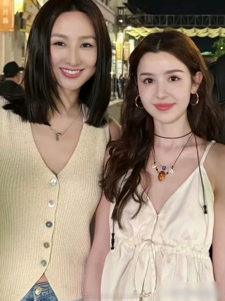 不是，瞬间对地域性长相起了敬意。。。