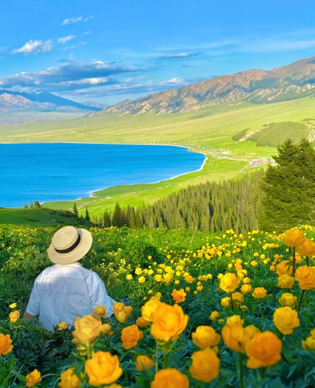 实拍|赛里木湖的夏天，美到封神！