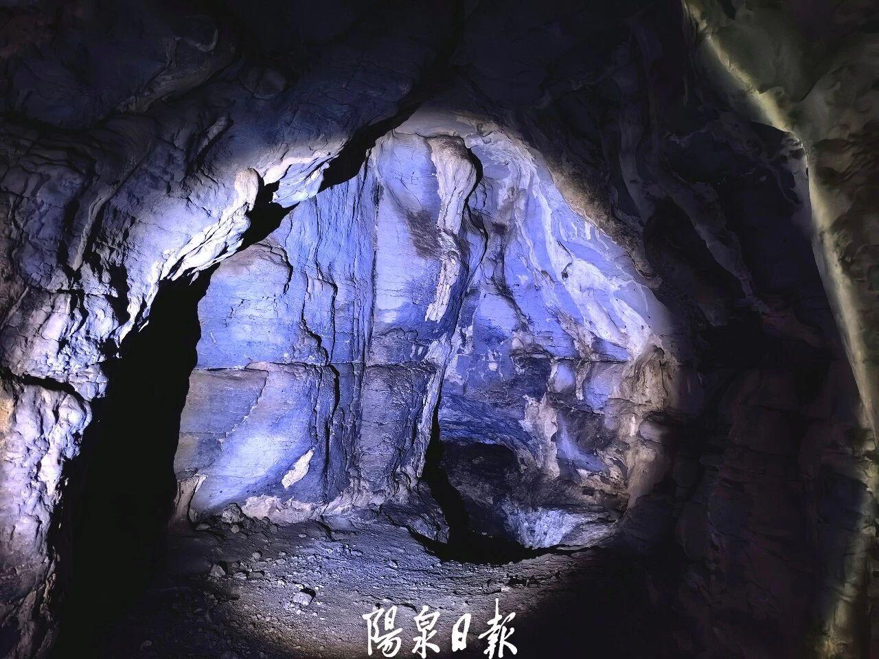 9月14日阳泉日报报道，山西阳泉平定县柏井镇南山村多乐沟发现一处天然溶洞。
