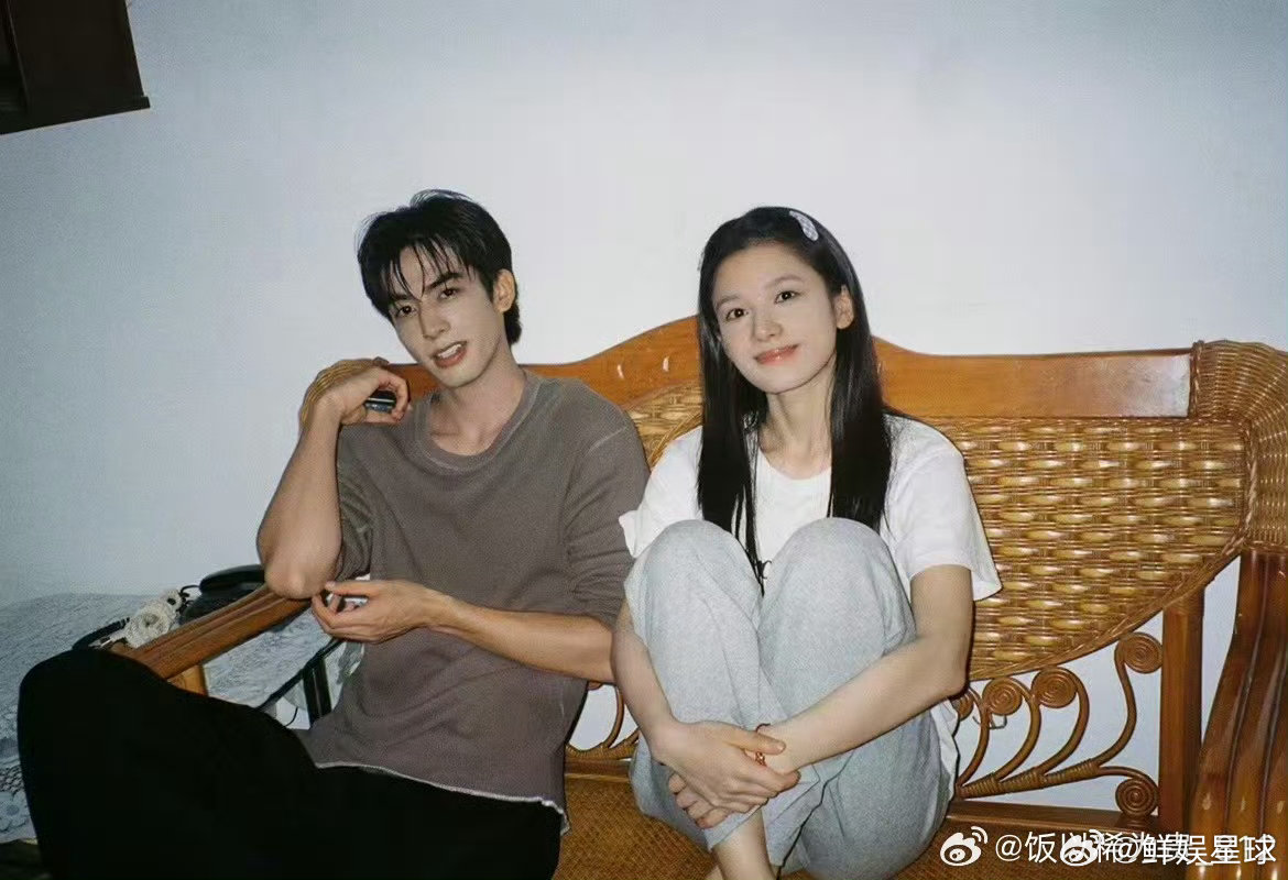 张婧仪苗靖QQ空间仅陈异不可见野狗骨头陈异想要翻看苗靖的过往心事，如今还要提交