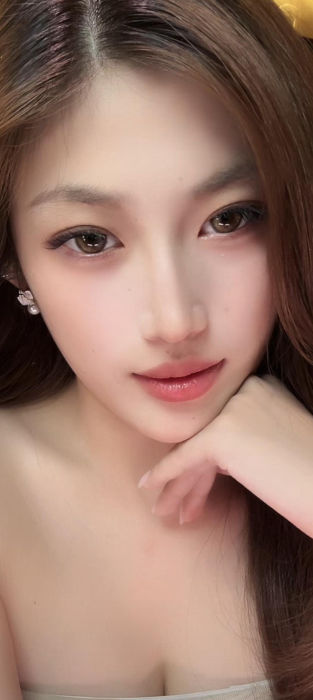 这姑娘看着真温柔啊。