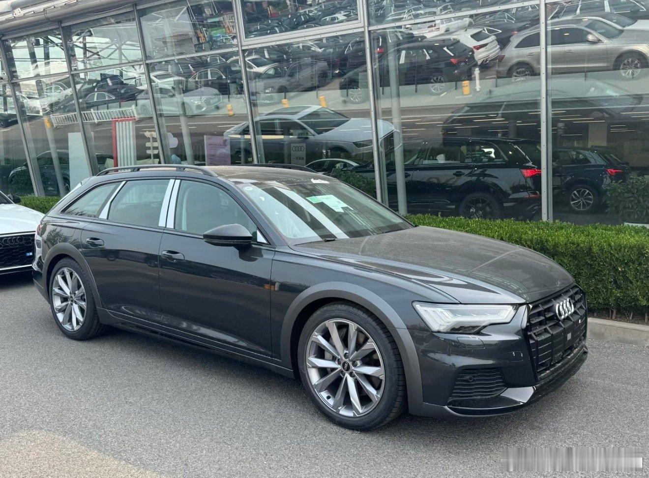 奥迪A6allroad55TFSIquattro25款曼哈顿灰（金属漆）+黑色+Bang&Olufs