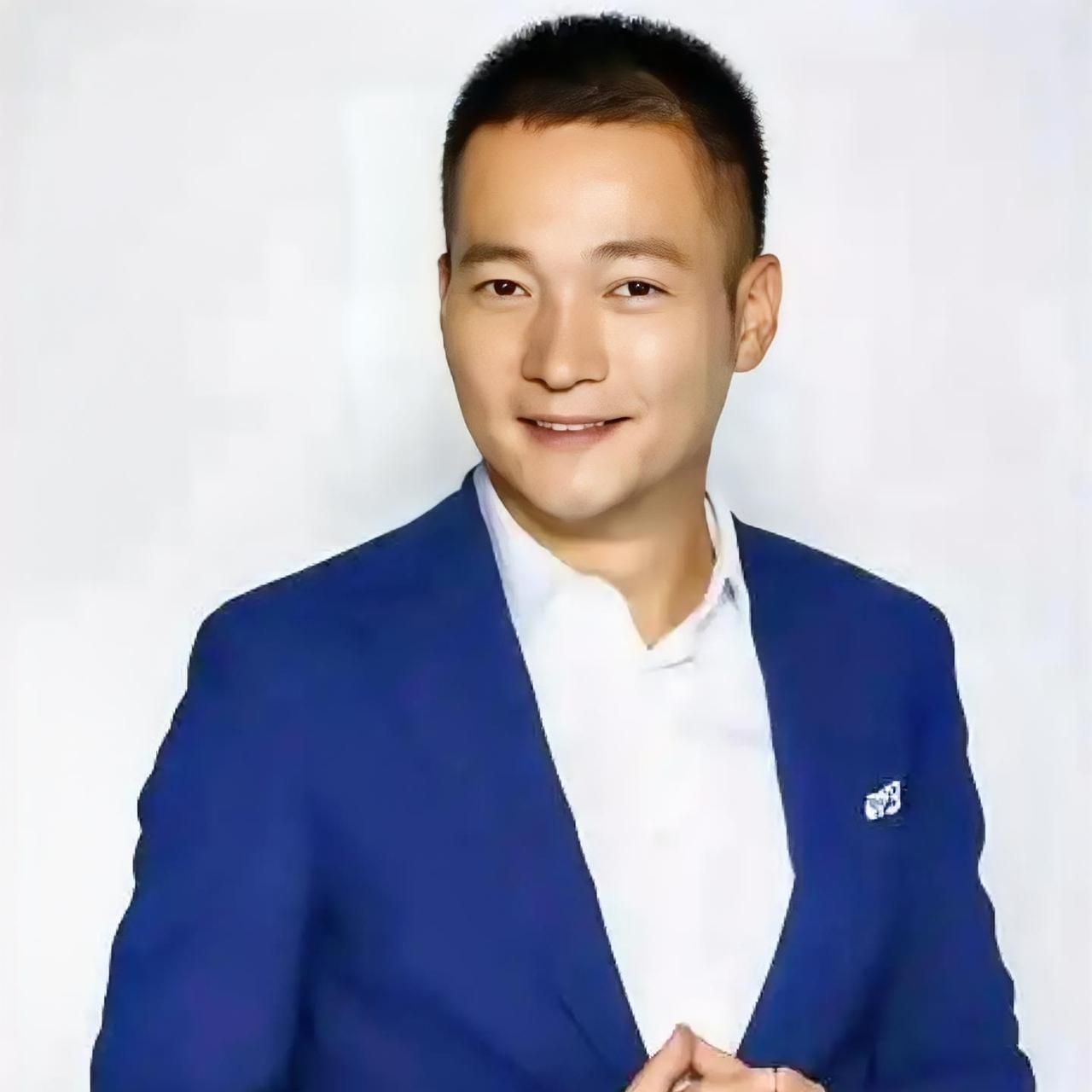我问老公为什么喻恩泰一直不火，老公说你们女人啥都不懂，不是他没演技，也不是他