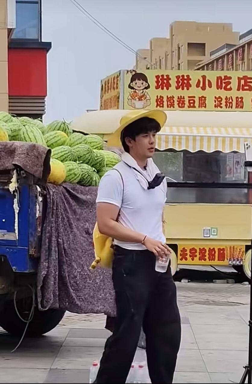 北京京圈少爷Jason吴真是富二代的一股清流，前些天还看到他穿着体面出现在街头，