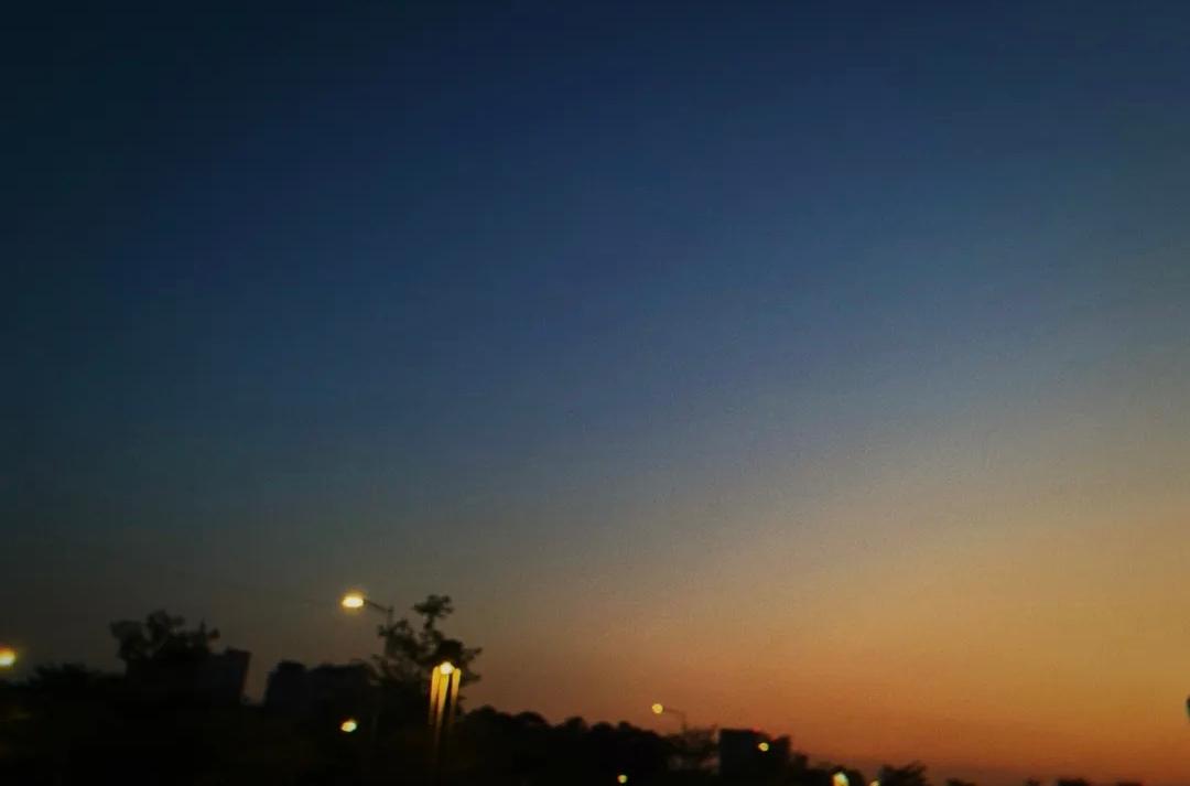 风景无限好，来组自拍好不好