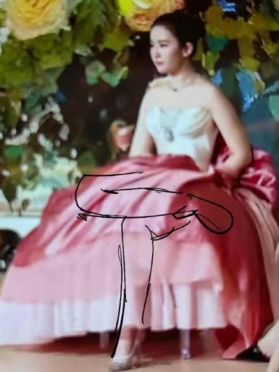 刘亦菲:拍得这么清楚，我不要面子的吗？​​​