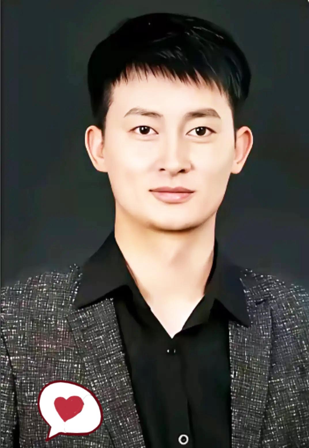 张雪峰离开刚20天，团队的变故看得人心里发酸。武亮偷偷哭了好几回，核心的大鹏