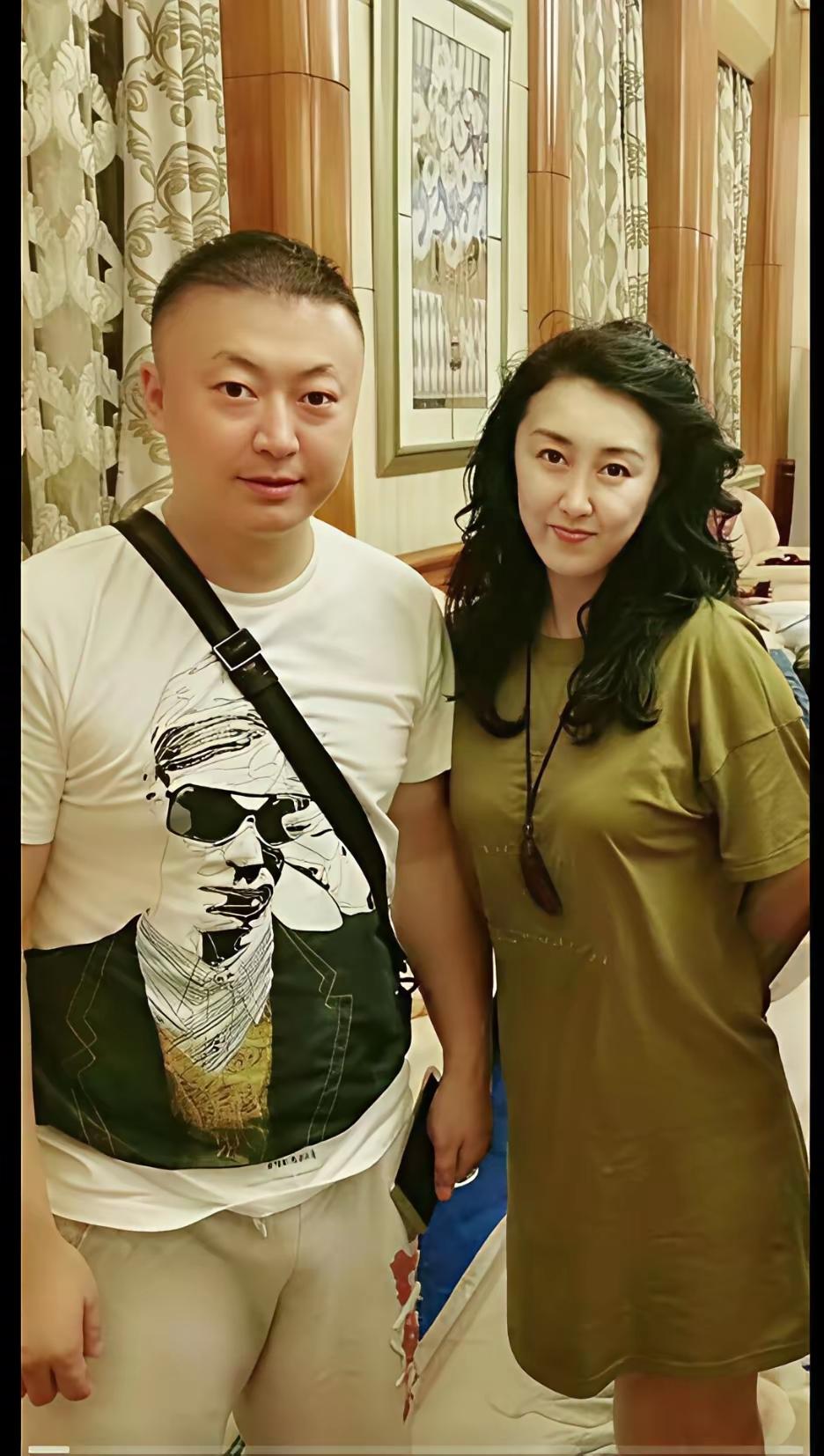 自从马琳指导给莎莎做了场外之后，风评一下变了，再也没有人喊他“厨子”了，反而对马