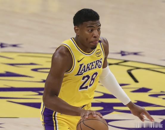 2月11日讯NBA常规赛，湖人108-136不敌马刺。本场比赛，湖人前锋八村塁