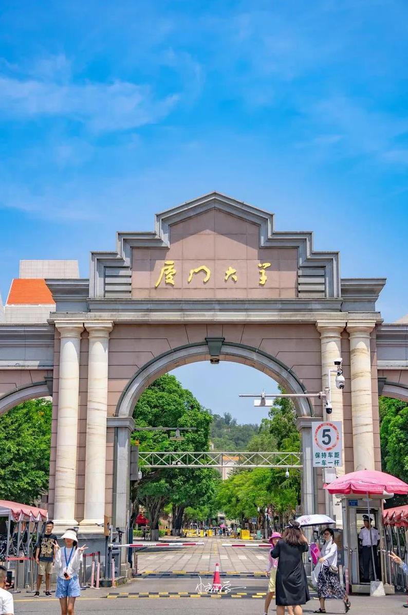 我国有五个单列市，他们分别是辽宁省的大连、山东省的青岛、浙江省的宁波、福建省的厦