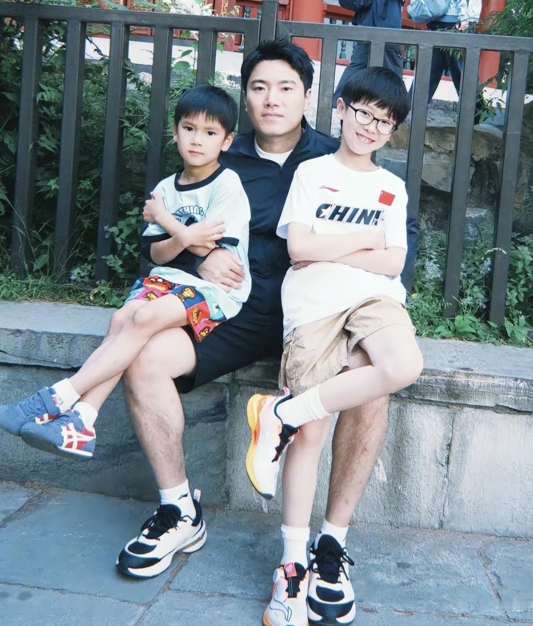 梁靖崑小儿子的偶像是马龙！期待龙队小儿子和梁靖崑小儿子能打一场乒乓球！