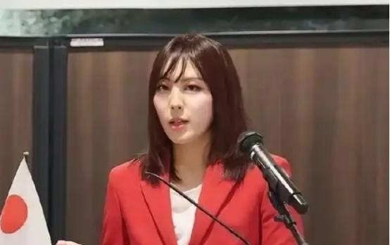 日本女作家桥本琴绘警告中国，若中国向日本投放核弹，即便会有数百万人丧生，剩余的日