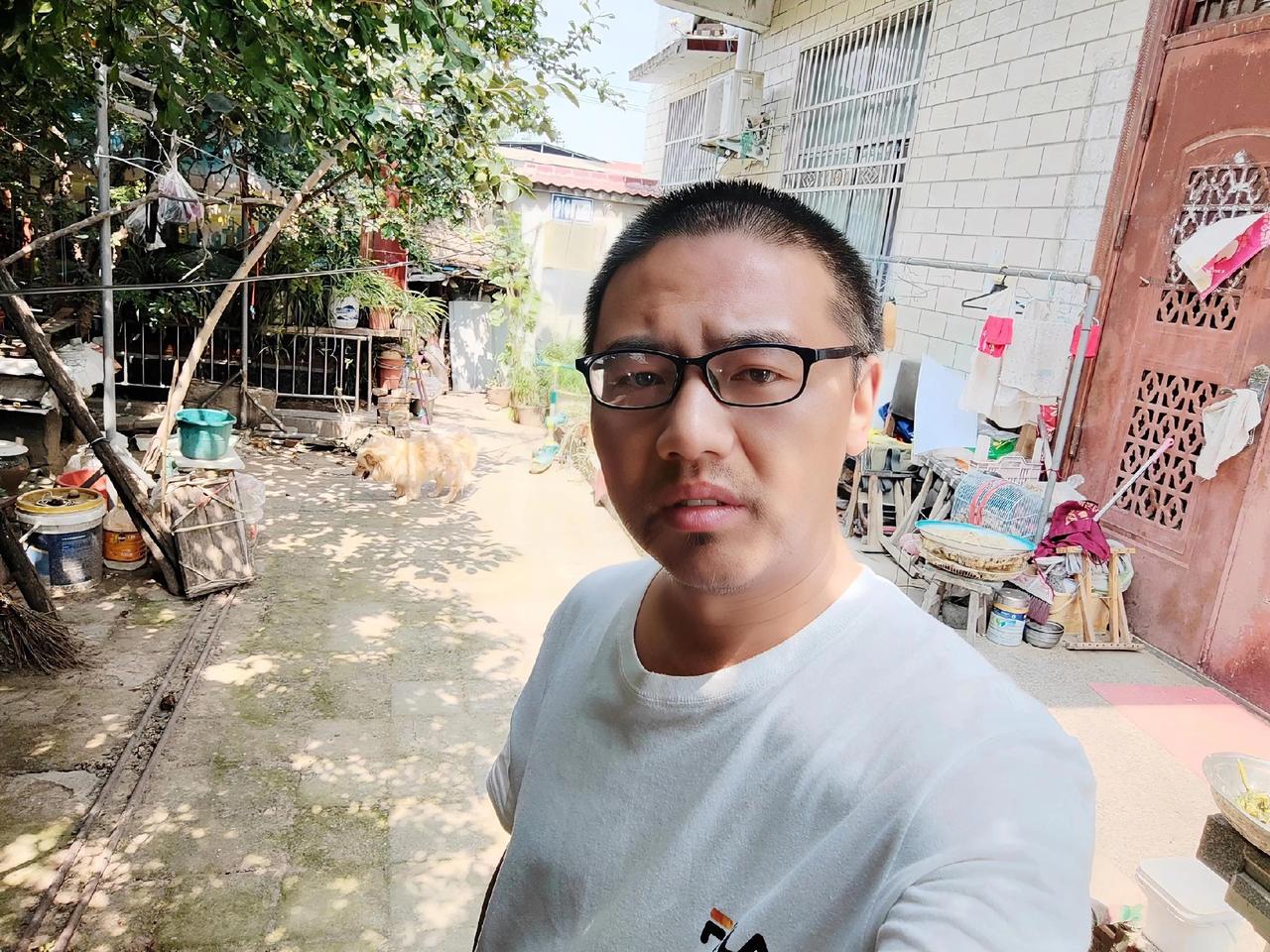 你们有没有见过女孩愿意结婚给男孩彩礼的？真是万万没想到，有一个女孩子向我表白了，
