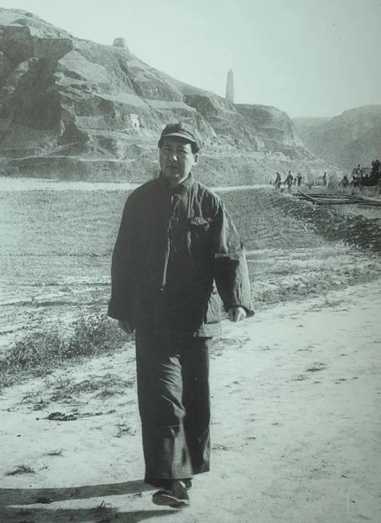 毛主席活了83岁，在开国元勋当中也算是相当长寿的，而且毛主席晚年的时候，虽然有些