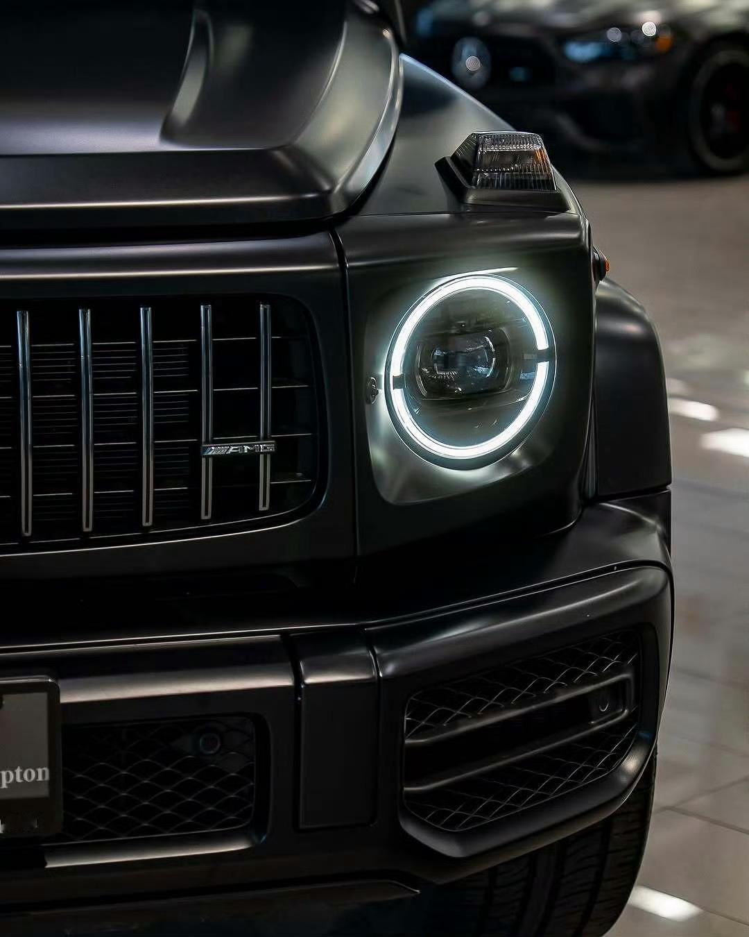 梅赛德斯–AMGG63