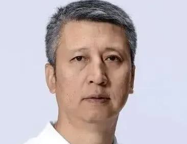 其实郭士强教练生涯骂人骂的最狠的一句话是，“胆小鬼”。亚洲杯小组赛第一场结束以后
