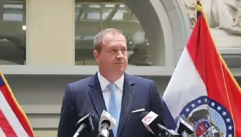 想扣押我们在美国的资产，11月20日老美密苏里州，检察长凯瑟琳.哈纳威公开宣布因