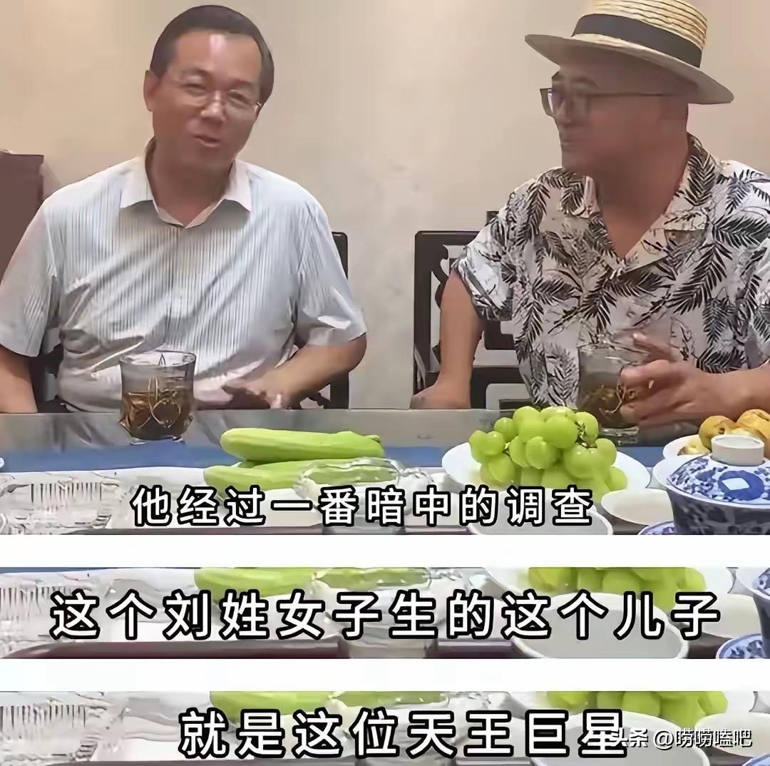 最近很久没露面的狗仔卓伟又爆大料了，直接炸上热搜。8月4日消息，有娱记发文，卓伟