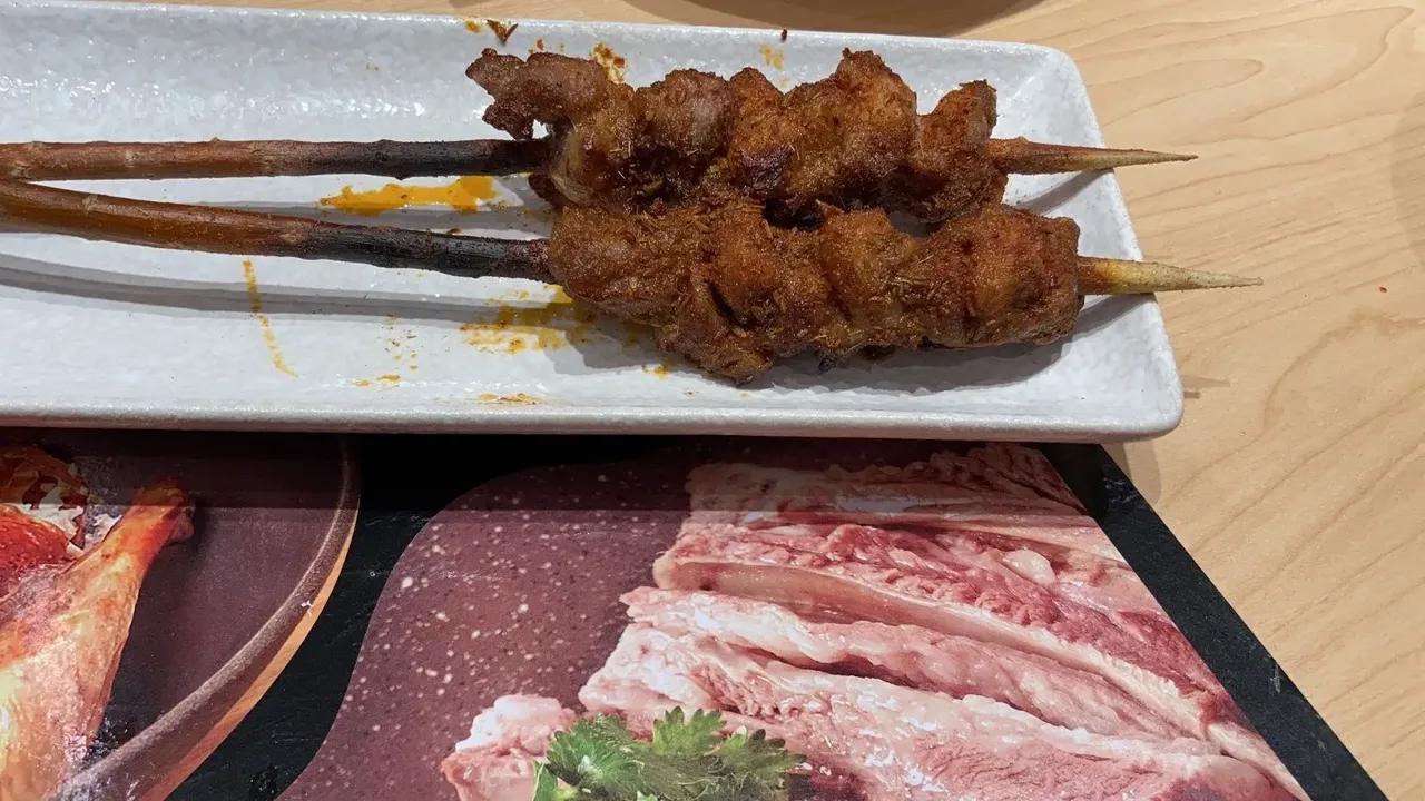 上个礼拜去日本旅游，发现一些日本人的饮食习惯。1，吃的很少，出来喝酒的时候点的