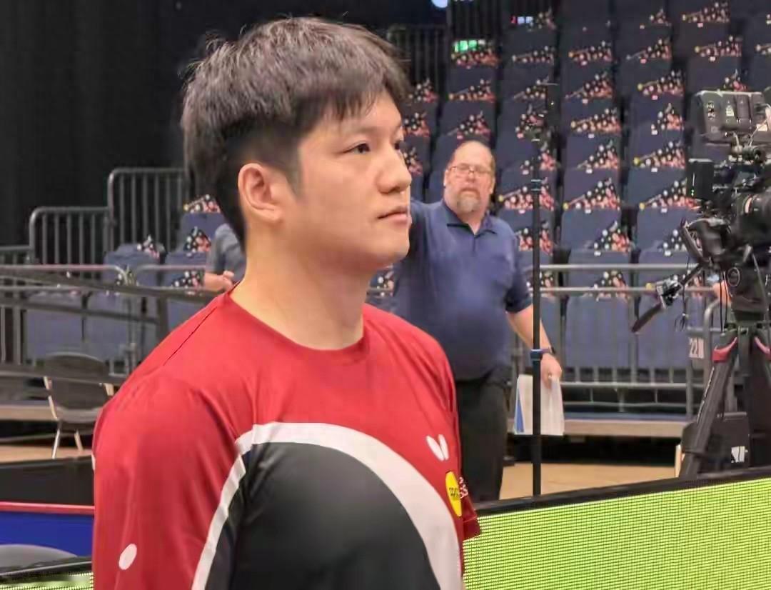 两场3-1，加盟新东家的樊振东拿了2分，帮助杜塞尔多夫赢下比赛，却连一个热榜都没