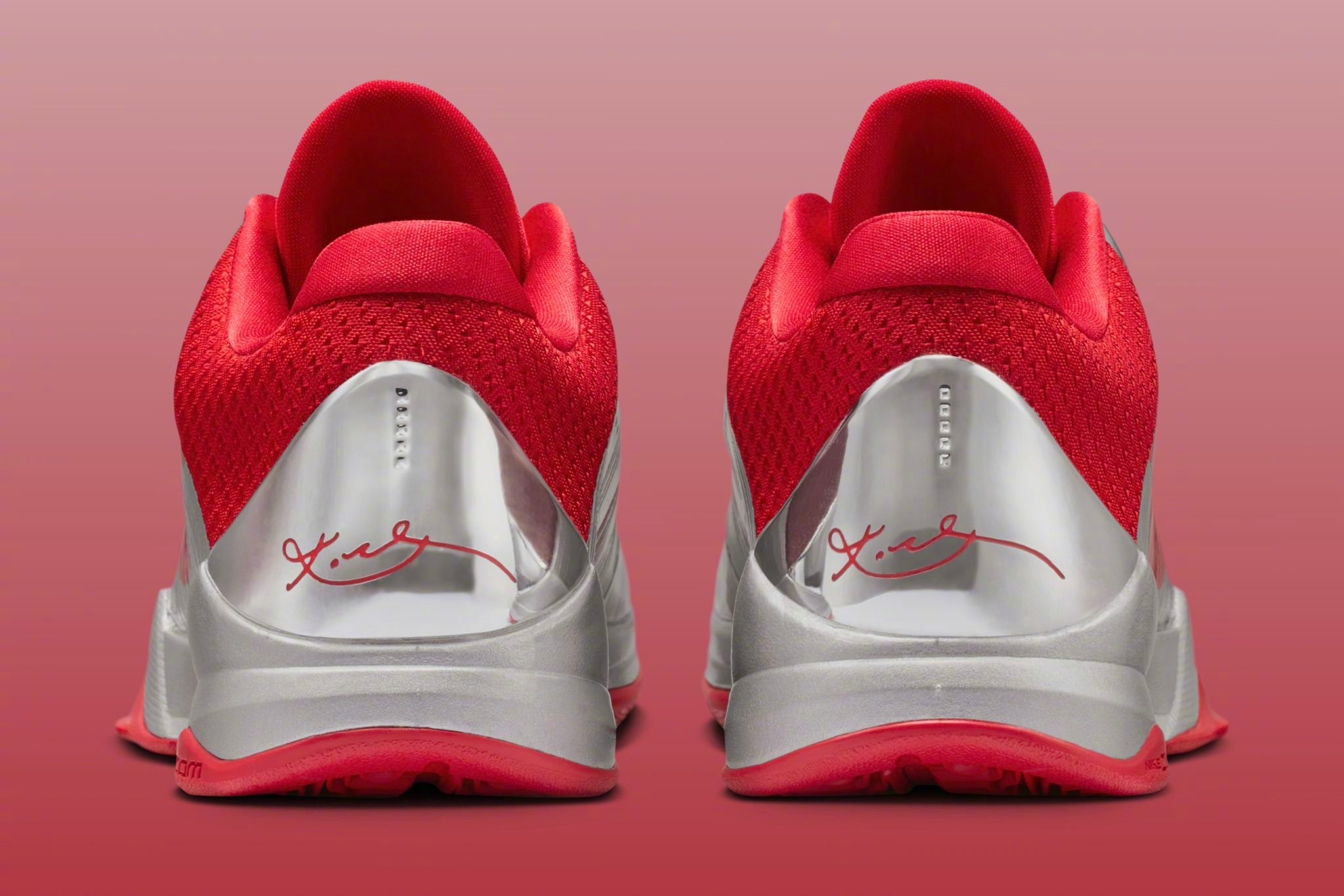 凯特琳-克拉克这双最佳新秀PE也将马上迎来市售，NikeKobe5Prot