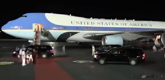 以小人之心度君子之腹！美国官员离开中国，走上“空军一号”之前，每个人都进行了审