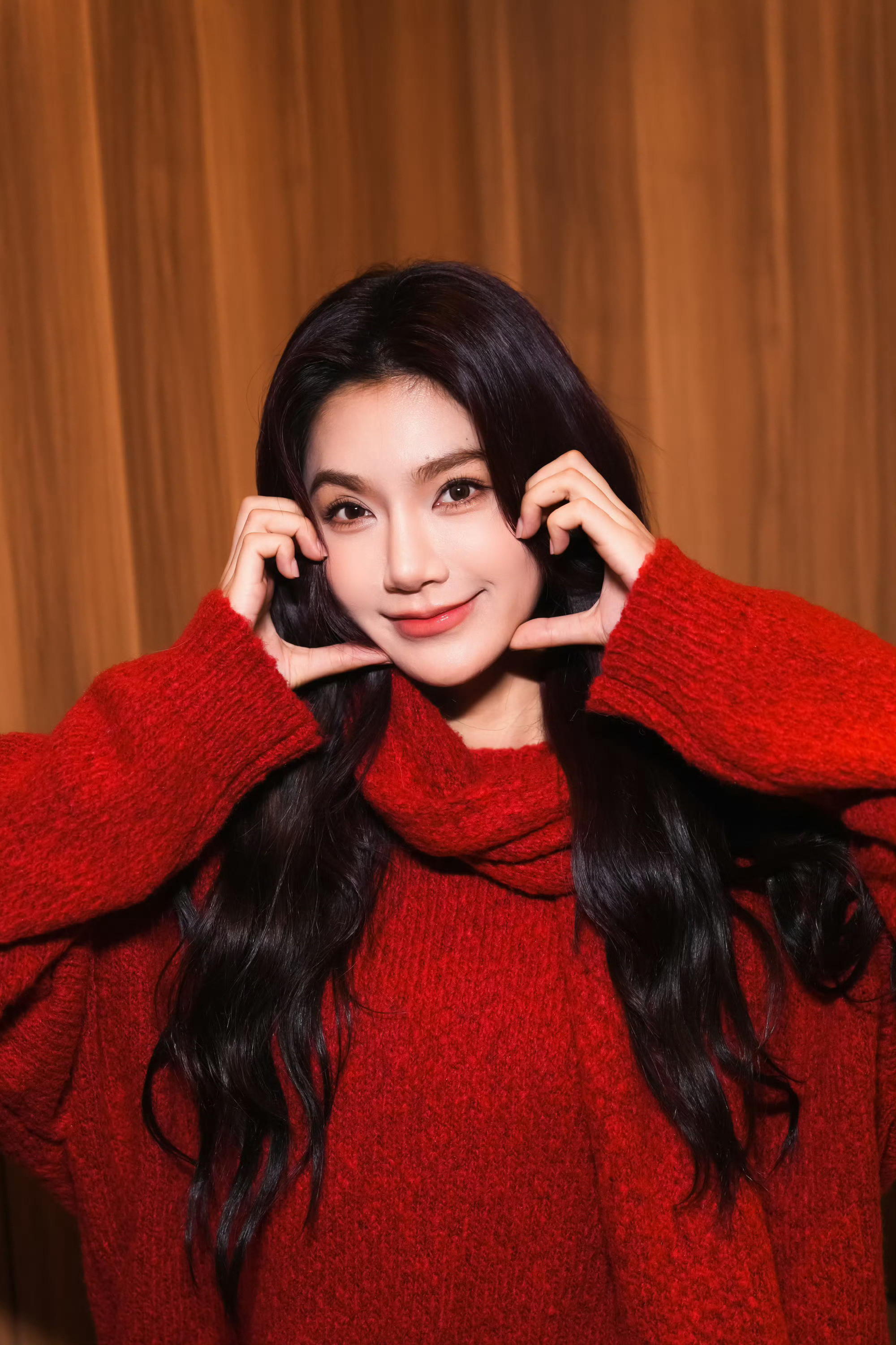 曾可妮又是新的一年了，继续一起向前走吧