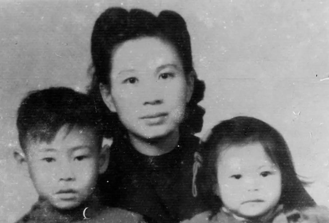 1949年4月，军阀杨森的侄女杨汉秀从渣滓洞保外就医，躺在病榻上。杨森探望时说：