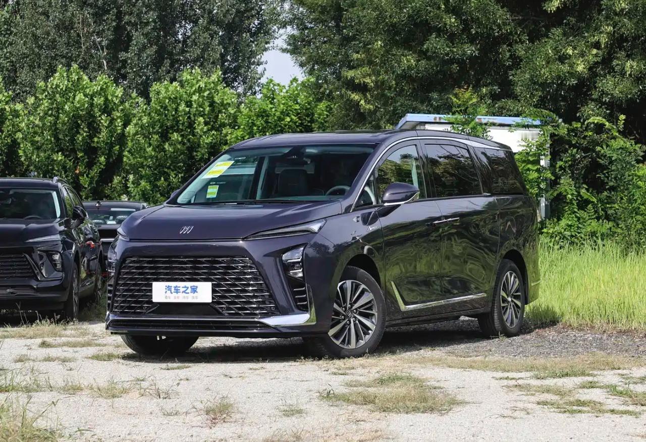 2026款别克GL8陆尊核心信息2026款别克GL8陆尊为上汽通用别克推出的