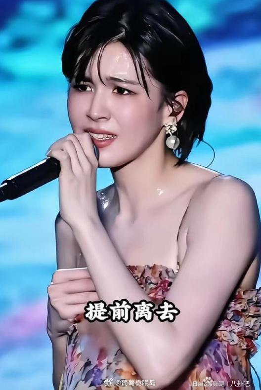 这就是所谓的香汗淋漓吗?曾沛慈皮肤真好，冰肌玉骨就是形容她这样的吧，全是汗，就没