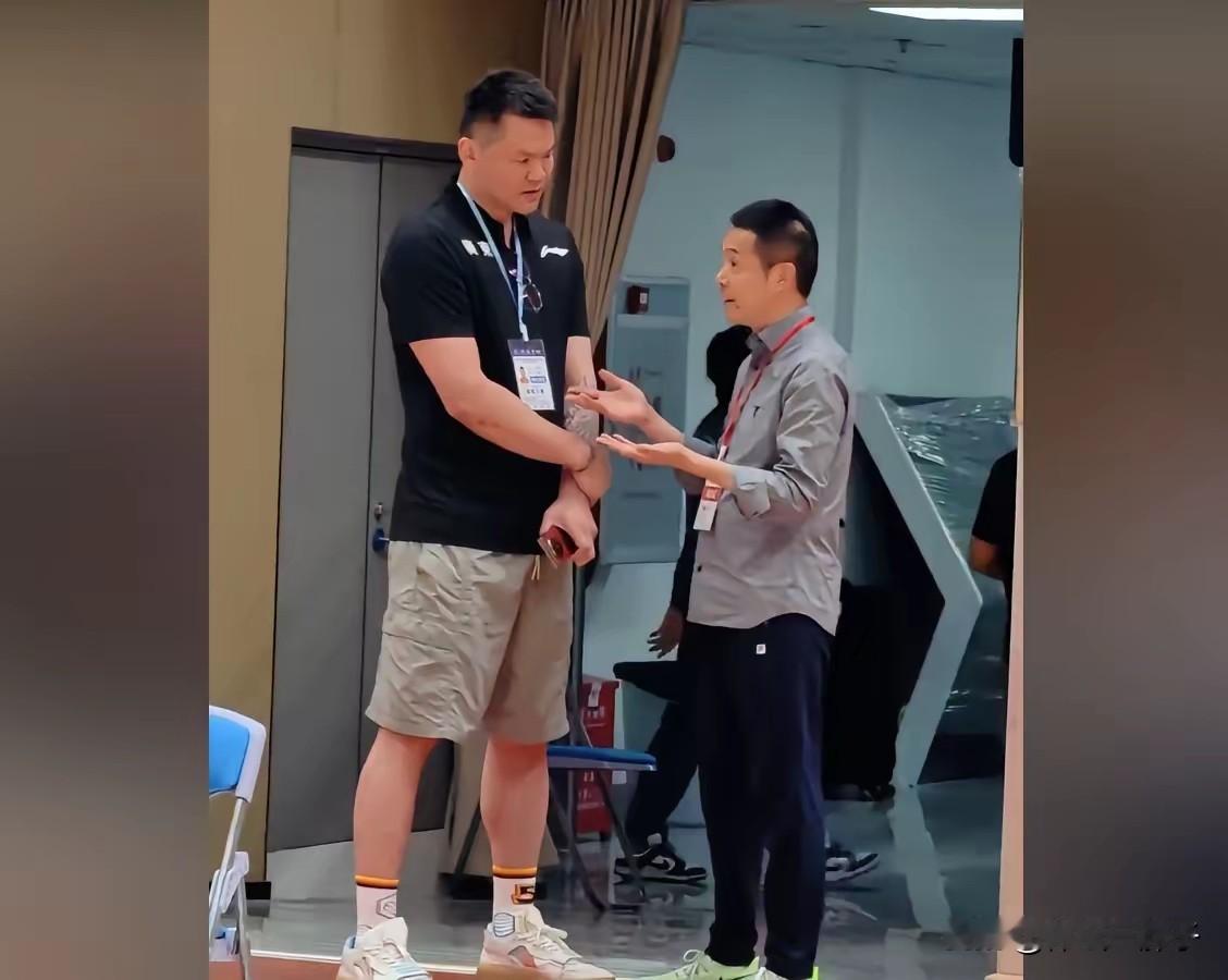 广东宏远，小陈总这次玩的狸猫换太子，这次迂回战术玩的高明。兜了一圈，目的不是针对