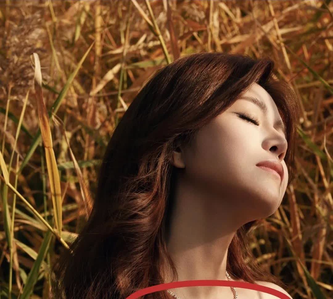 哇塞，大家知道吗？陈妍希不跟陈晓一起了，现在自己演上电视剧了！她在《亲爱的仇敌》