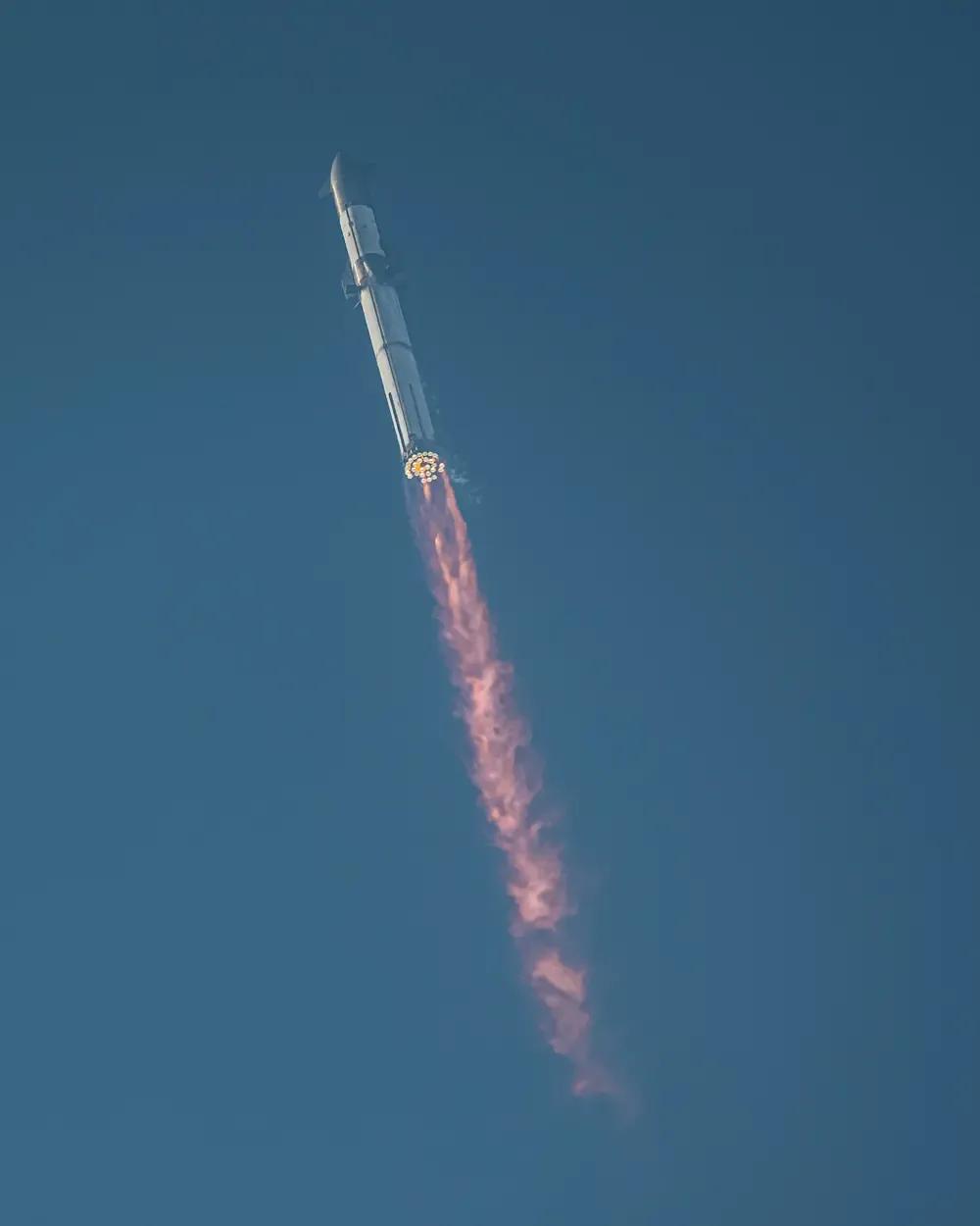 长征9号要加油了，马斯克的星际已经第十次飞行了，并且这次达到了预期目的；关键是按