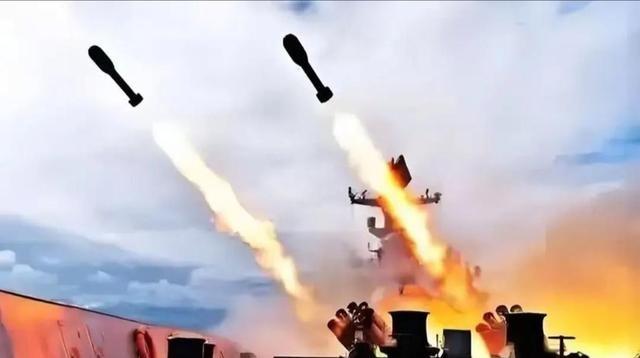 美国没有钱，就打仗。一打仗就有钱！真是大炮一响，黄金万两！所以它时时寻事，要打仗