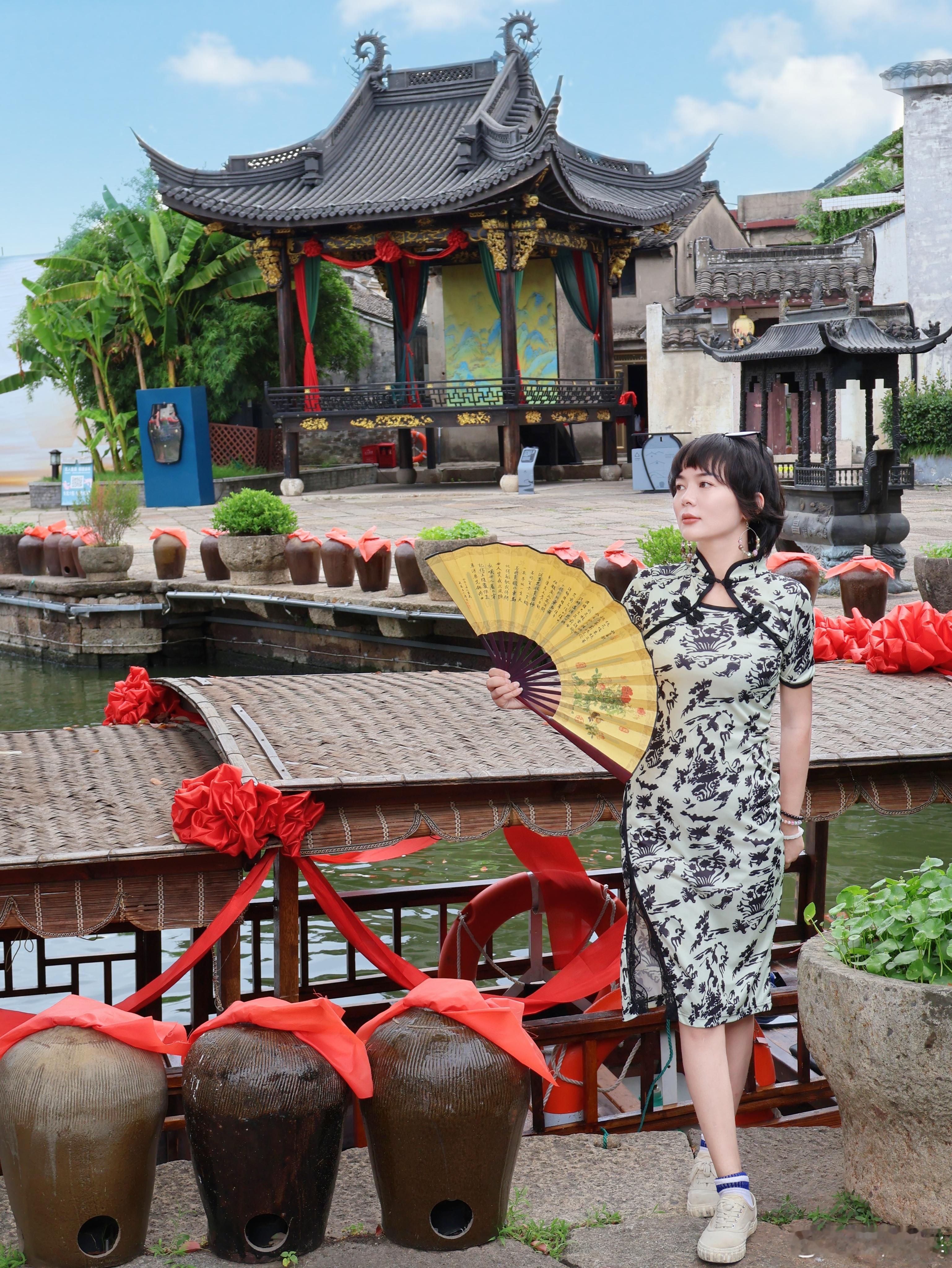 🍶绍兴黄酒小镇｜夜游封神！氛围感天花板白天是江南水乡，晚上是灯火酒乡！黄酒小镇