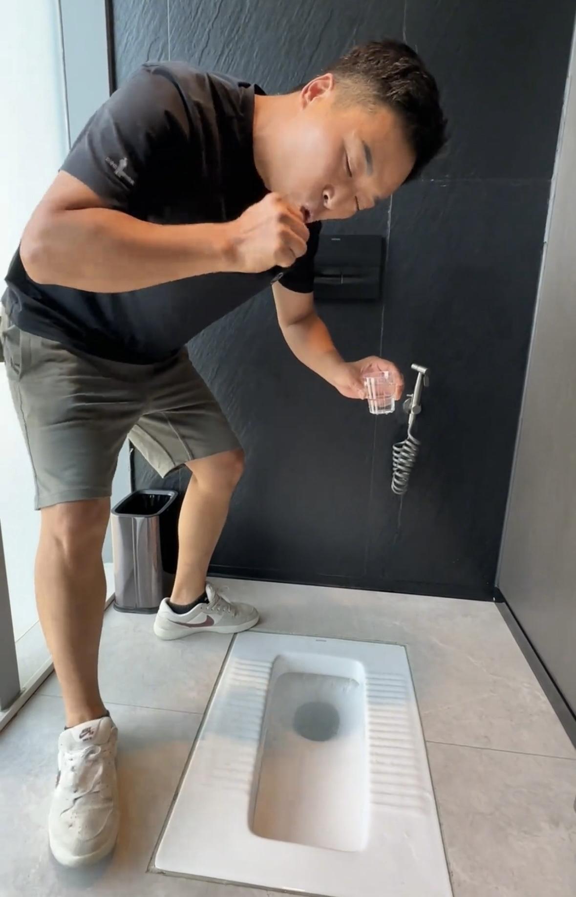 这两天成都一家网吧老板火了，但火的方式让人直呼“太拼了”——这位老板为了证明自家