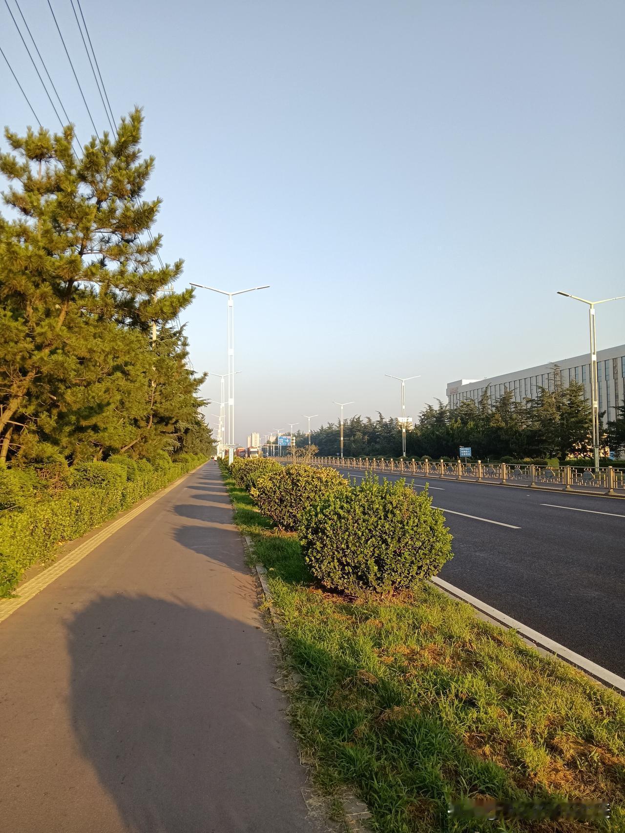 夏天最难熬的17个城市：1、第一，重庆市湿热。2、第二，武汉市闷热。