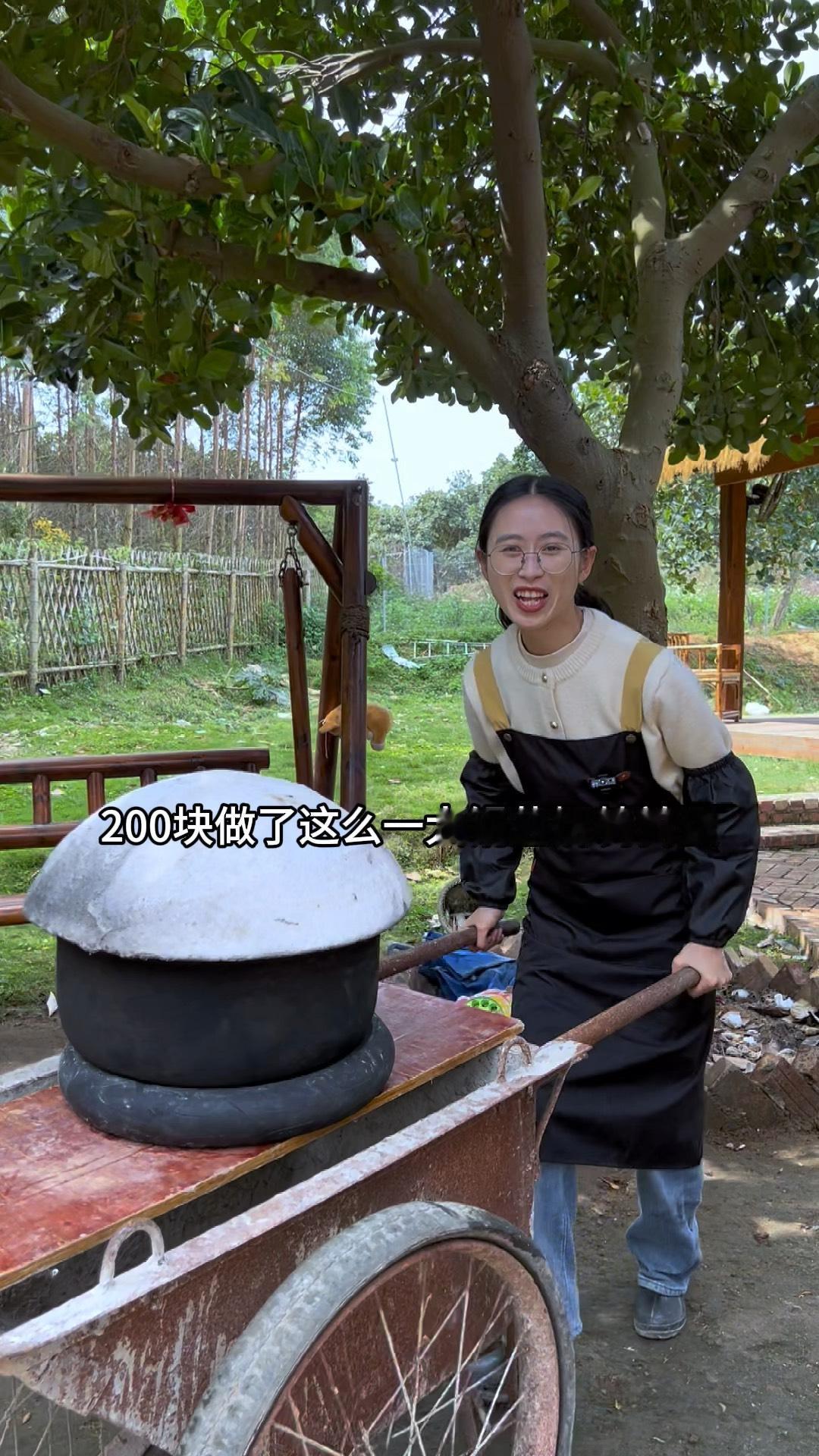 从教培高管到地摊小贩的现实落差！刚毕业那会儿在苏州面试的K12教育公司，当时