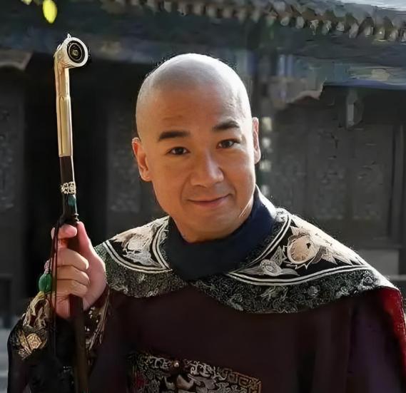 官场上混，马屁才是硬通货，乾隆三十六年，土尔扈特部历经千难万险回到了大清的怀抱，