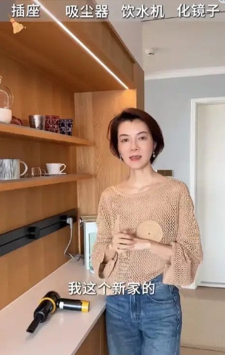 车晓，引发热议。7月3日，44岁的车晓因为北京新家曝光冲上了热搜。这一次跟感情无