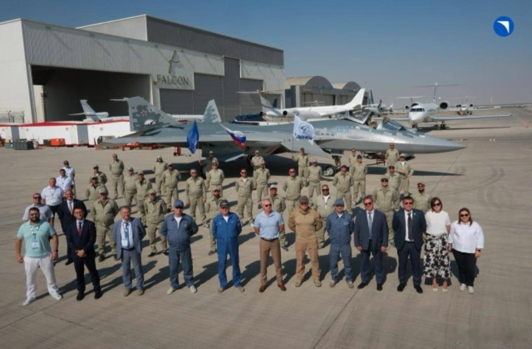 2025迪拜航展上的参展俄罗斯团队