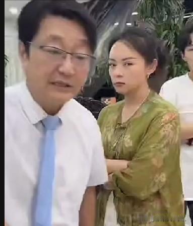 小故事！杨一航的直播间热气越来越少，从一开始的一万八千多，到现在的