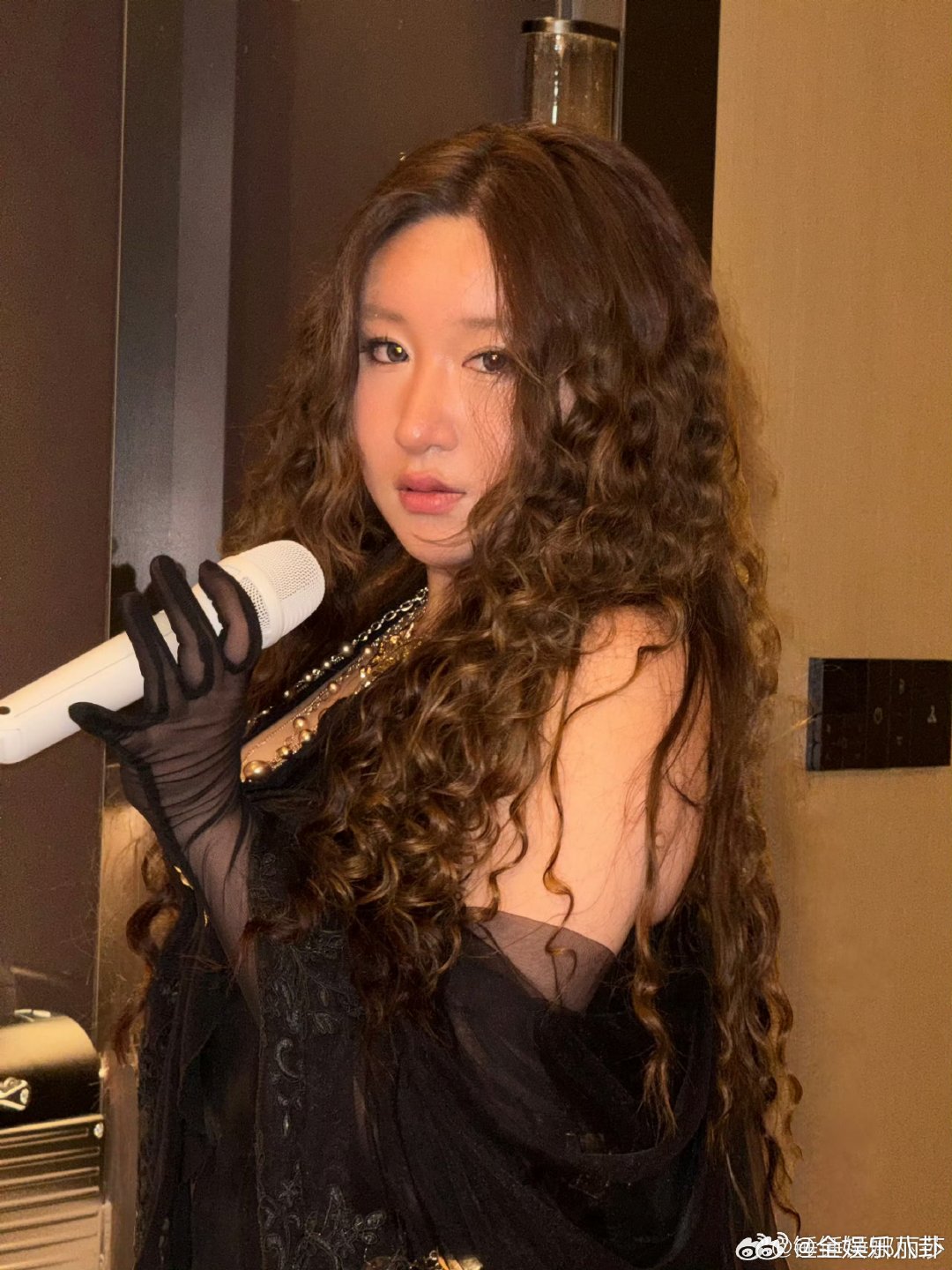 锤娜丽莎没吃减肥药没打针 看你现在状态也太好了！健康的样子最有魅力，坚持自己的