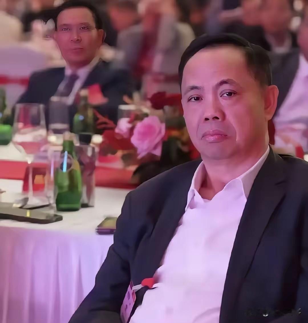 这下好了，深圳白石洲的拆迁神话真要变成“拆迁悬念”了！当初网传要诞生1878