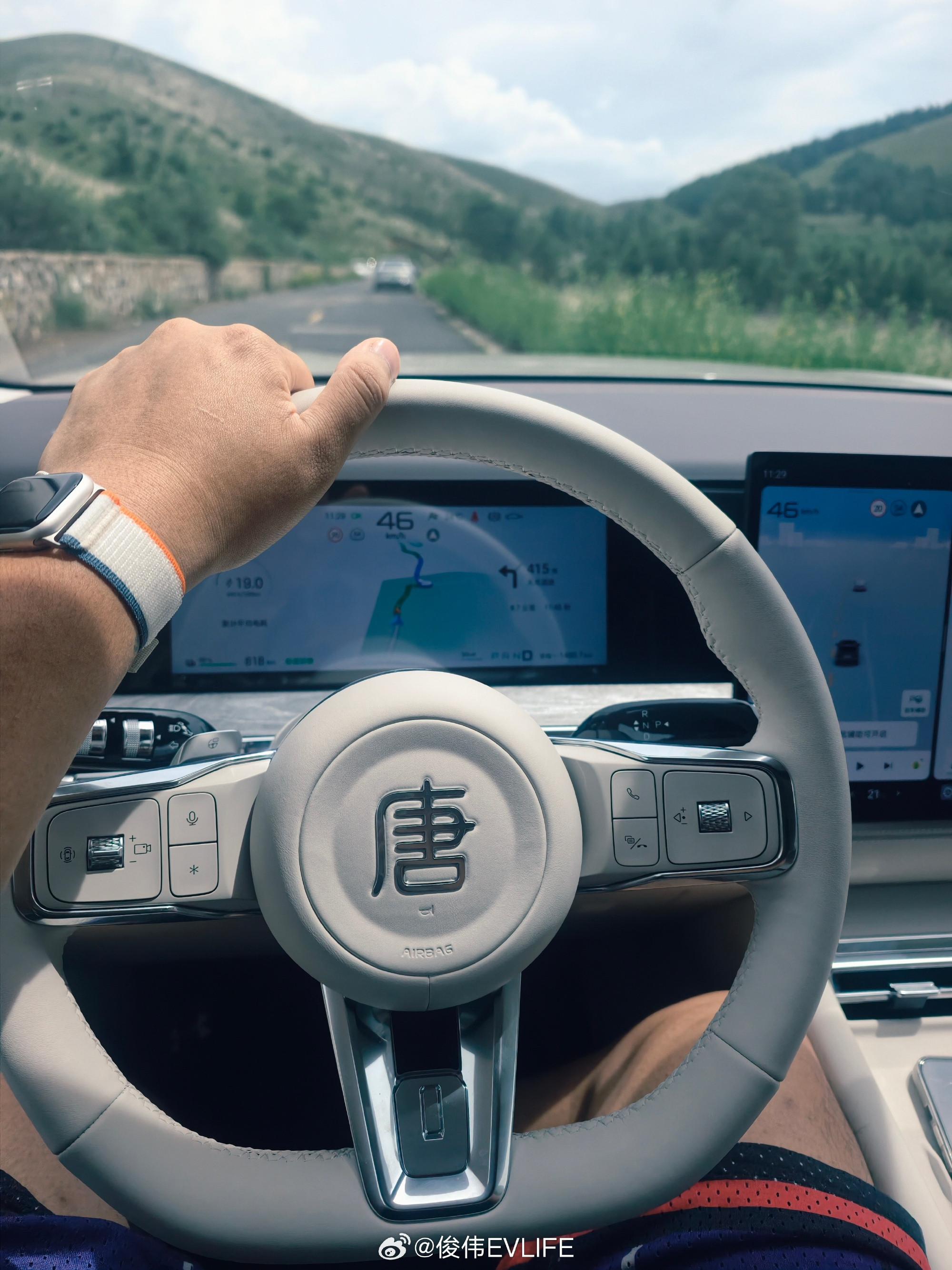开完这辆比亚迪大唐之后，这辆王朝旗舰 SUV 不成爆款也难。  它在四...