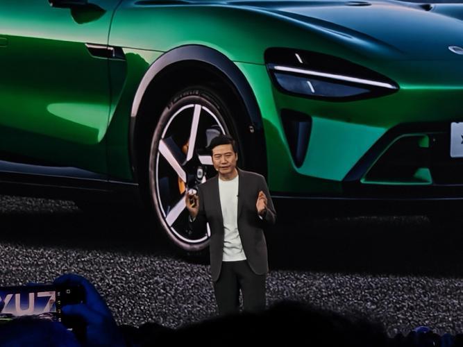 雷军：从创业小将到中国科技巨头的领军者在中国科技圈，雷军这个名字几乎成为创新