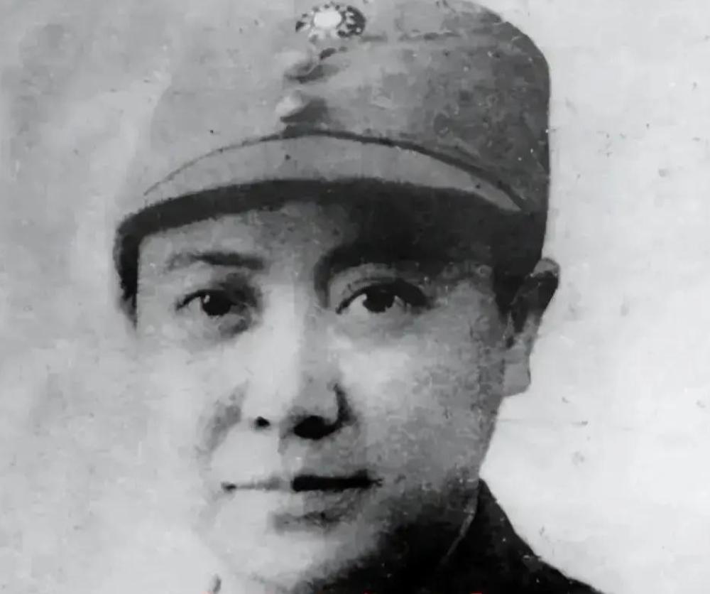 1949年上海解放后，时任上海市市长陈毅的前女友胡兰畦，希望能与陈毅见面。令她心