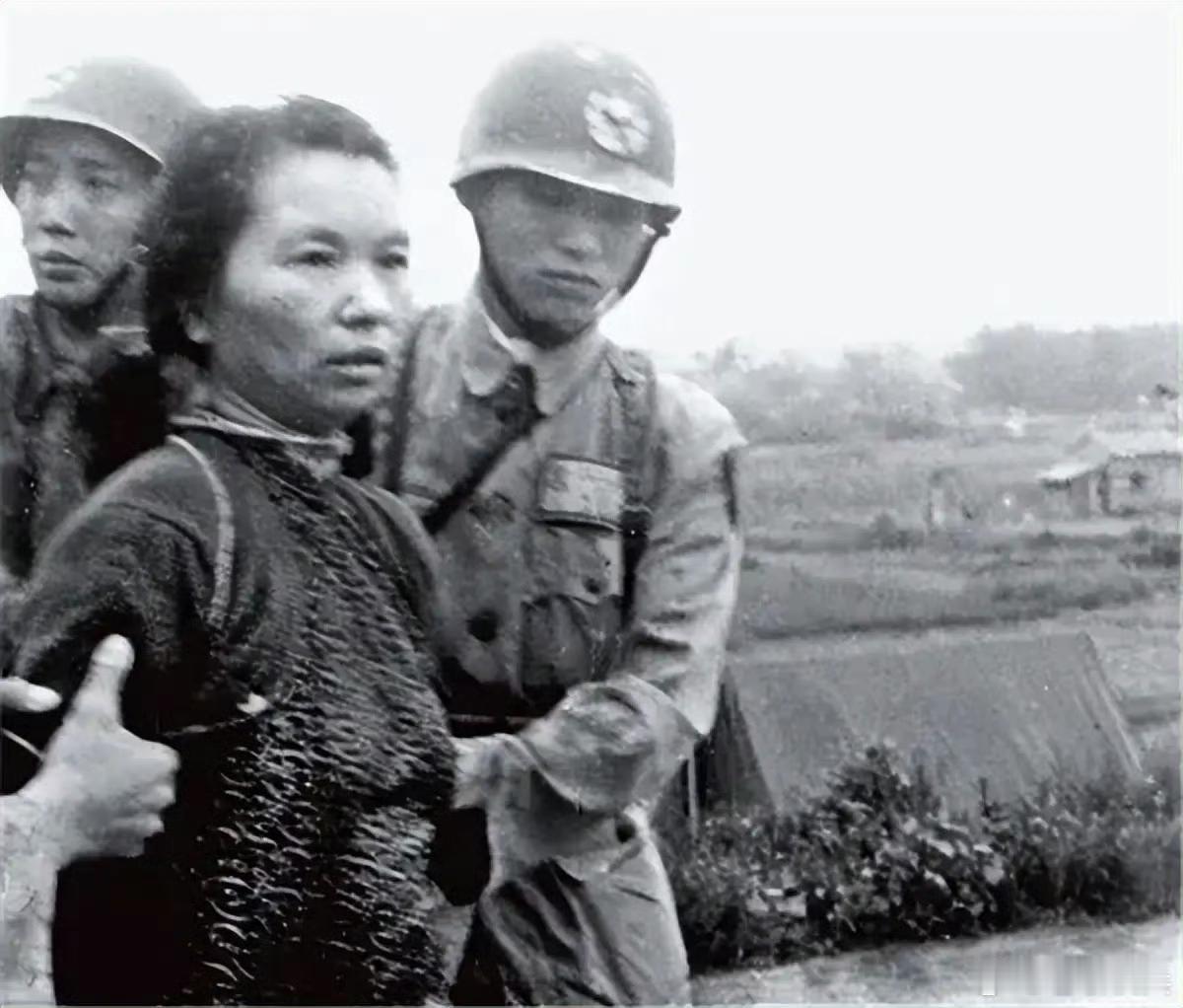 潜伏台湾75年：那些在黑暗里等天亮的人，后代还在等很多人看《潜伏》，总以为